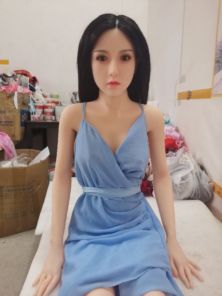 1.51米硅胶头植发，带触摸发音功能，590邮自理