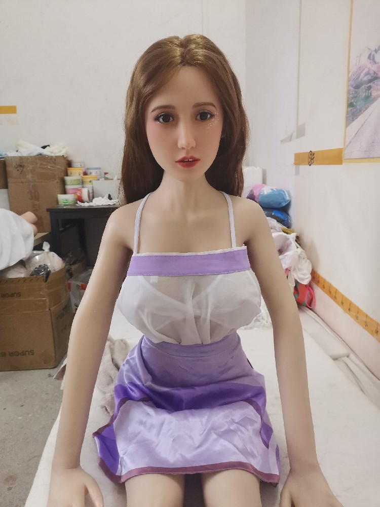 1.58米硅胶头植发，带站立功能，790邮自理