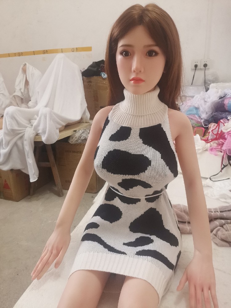 全硅胶1.5米，植发，带触摸发音功能，指骨，成色不错，1500邮自理