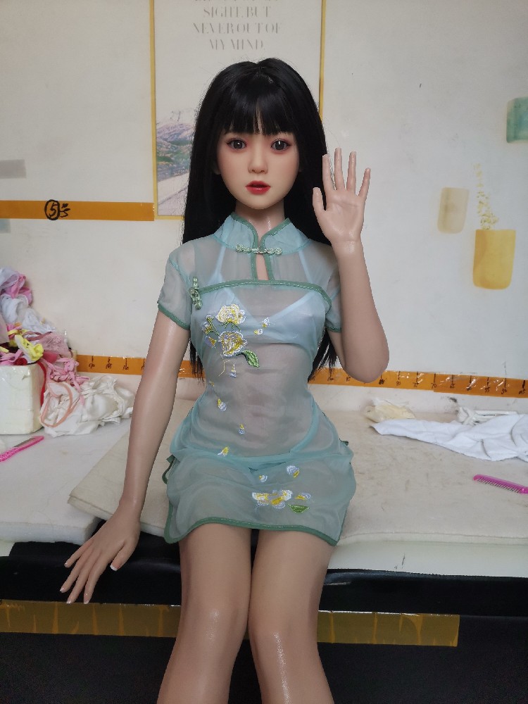 全硅胶1.4米，植发，带站立功能，1399邮自理！