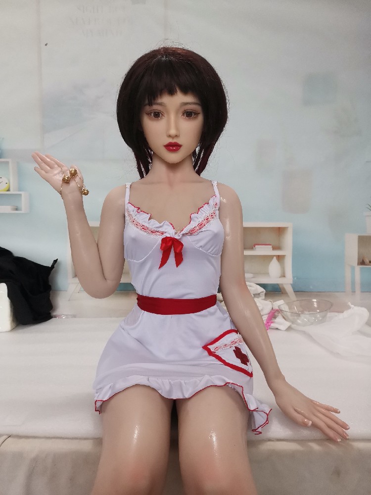 （AA401） 全硅胶娃娃高1.4米，套发，原主人把头发和头皮粘起来了，带站立，890邮自理！