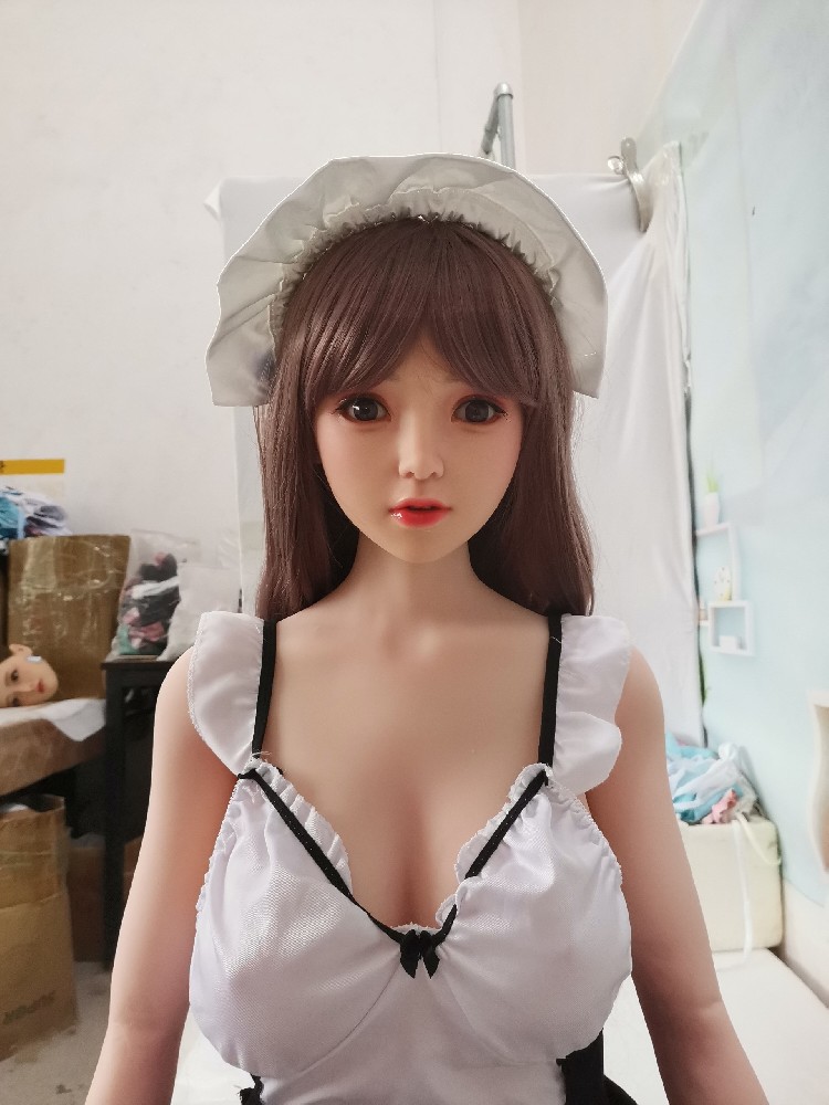 （BA587） 彼之良铃兰 1.55米，硅胶头，带指骨，屁股有点压痕，1500邮自理！